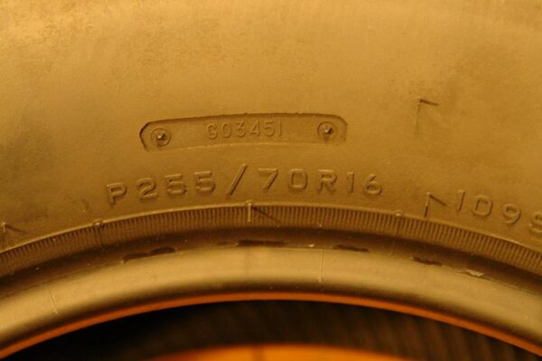 2 used tires 255/70/16 GENERAL - Image 7