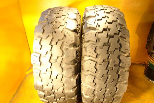 2 used tires LT 37/12.50/16.5 PARNELLI