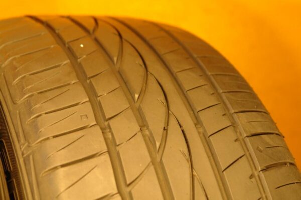 2 used tires 225/50/17 FALKEN - Image 5