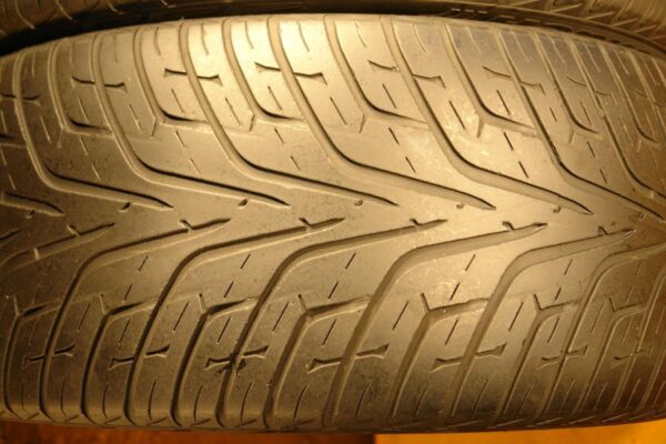 2 used tires 305/40/22 HANKOOK - Image 4