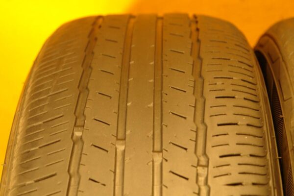 2 used tires 235/65/17 LANDSAIL - Image 3