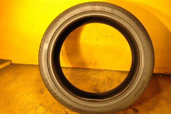 2 used tires 245/40/20 CONTINENTAL - Image 6