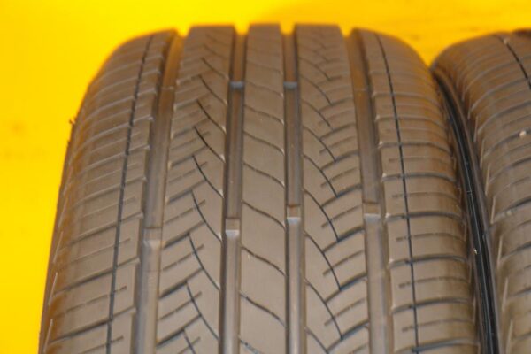 2 used tires 235/45/18 WESTLAKE - Image 3