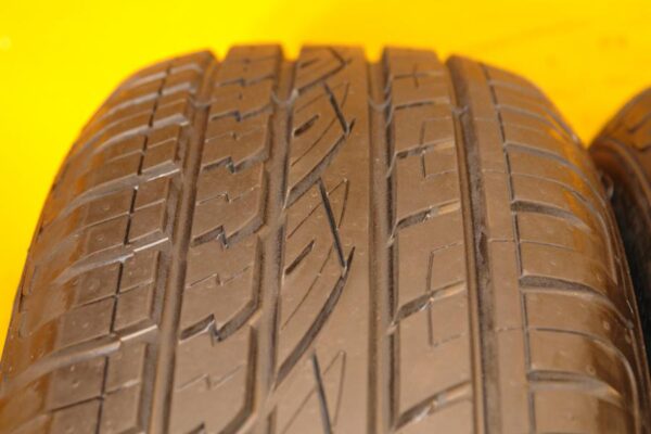 2 used tires 235/60/18 CONTINENTAL - Image 3