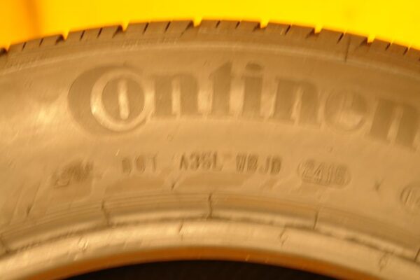 2 used tires 225/55/18 CONTINENTAL - Image 8