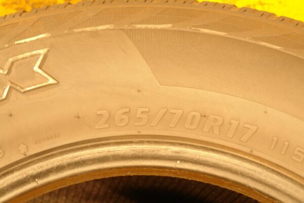 2 used tires 265/70/17 GREMAX - Image 7