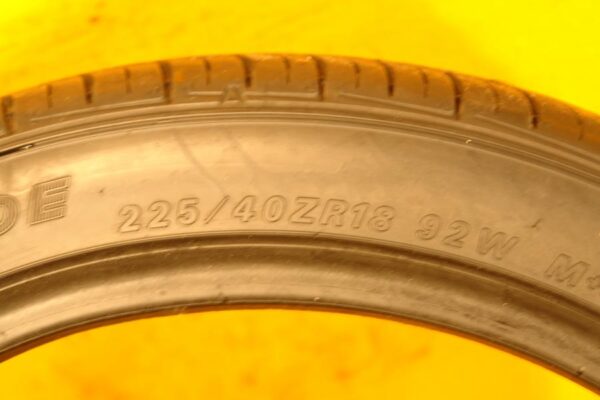 2 used tires 225/40/18 FALKEN - Image 7