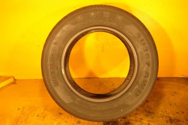 2 used tires 215/70/16 WESTLAKE - Image 6