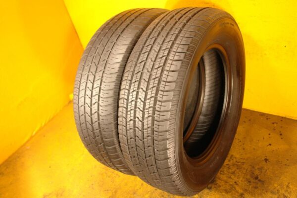 2 used tires 215/65/16 FUTURA - Image 2