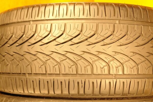 2 used tires 285/35/22 DELINTE - Image 4