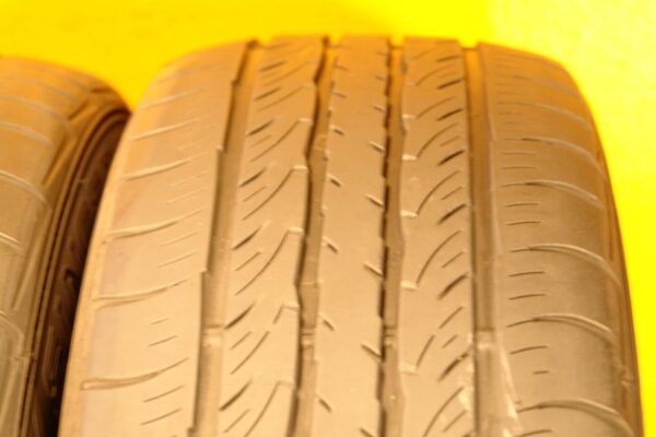 2 used tires 235/60/17 FALKEN - Image 3