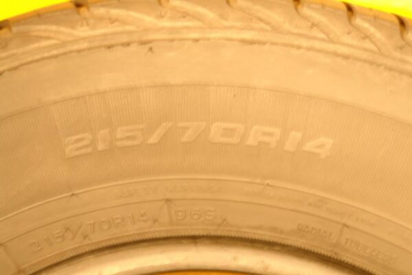 4 used tires 215/70/14 DOUGLAS - Image 7