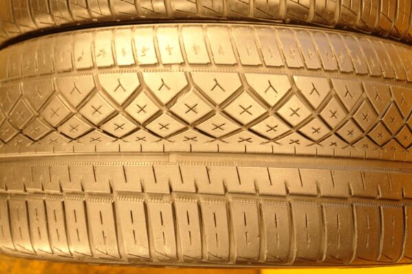 2 used tires 245/40/19 CONTINENTAL - Image 4