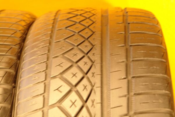 2 used tires 245/40/19 CONTINENTAL - Image 3