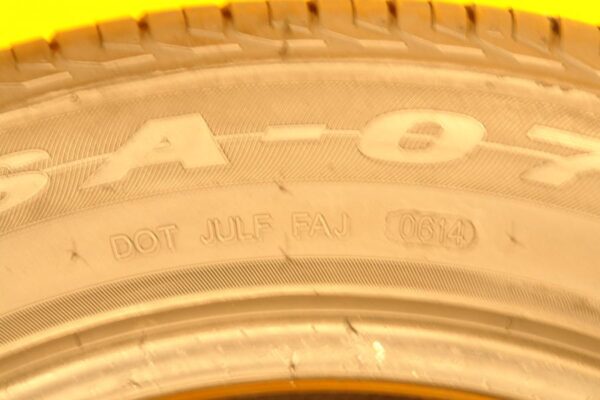 2 used tires 225/55/17 WESTLAKE - Image 8