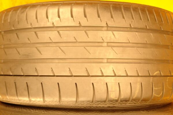 2 used tires 265/35/19 CONTINENTAL - Image 4