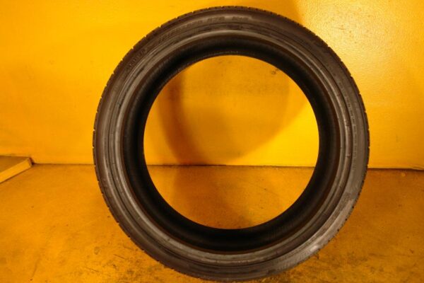 2 used tires 275/30/20 FALKEN - Image 6