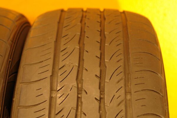 2 used tires 235/60/17 FALKEN - Image 3