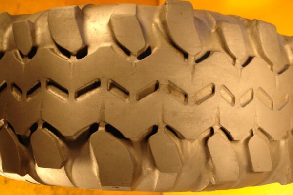 1 used tire LT 15/39.5/15 SUPER SWAMPER - Image 4