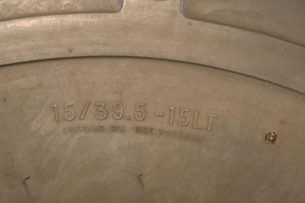 1 used tire LT 15/39.5/15 SUPER SWAMPER - Image 7