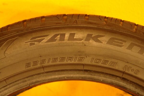 2 used tires 235/55/19 FALKEN - Image 7