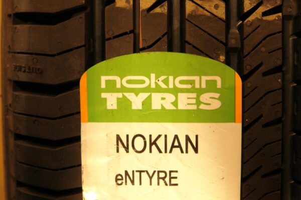 2 new tires 205/70/15 NOKIAN - Image 3