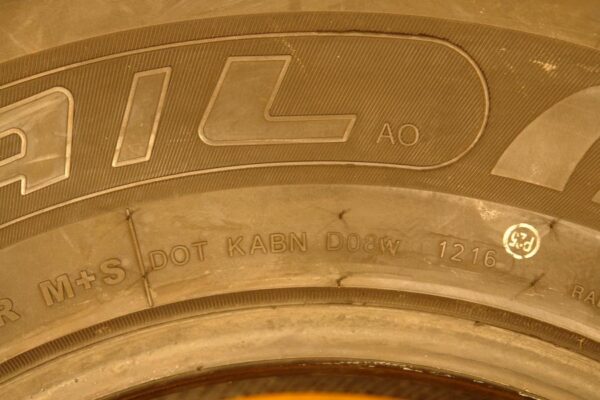 2 used tires LT 265/75/16 WILD TRAIL - Image 8