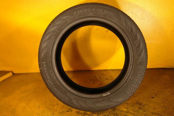 2 used tires 235/50/18 CONTINENTAL - Image 6