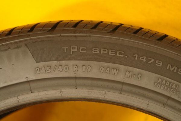 2 used tires 245/40/19 CONTINENTAL - Image 7