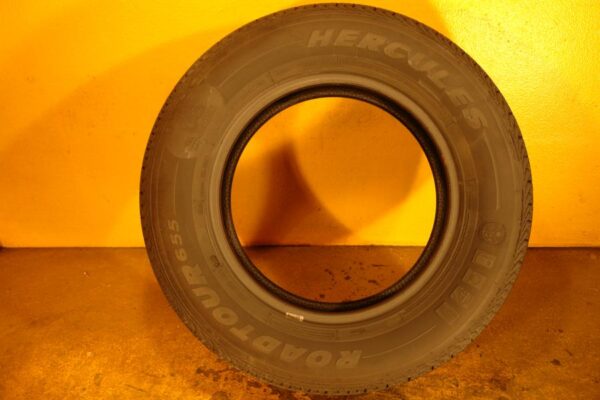 2 used tires 205/70/15 HERCULES - Image 6