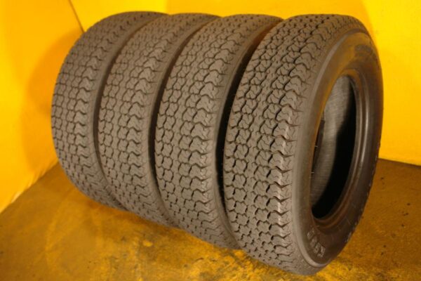 4 used tires ST 175/80/13 LOAD STAR - Image 2