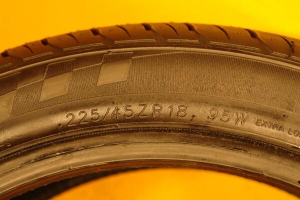 2 almost new tires 225/45/18 EVERGREEN - Image 7