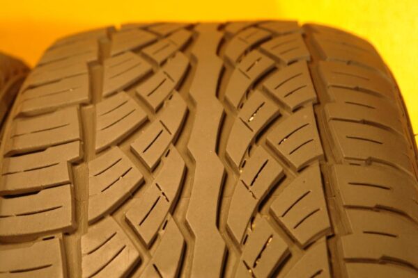 2 used tires 275/55/20 FALKEN - Image 5