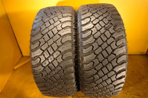 2 used tires LT 33/12.50/20 ATTURO