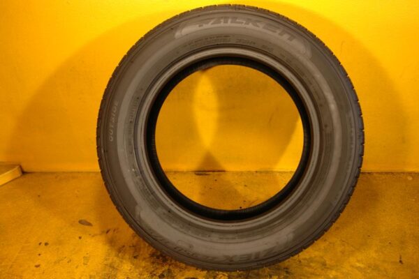 2 used tires 215/60/16 FALKEN - Image 6