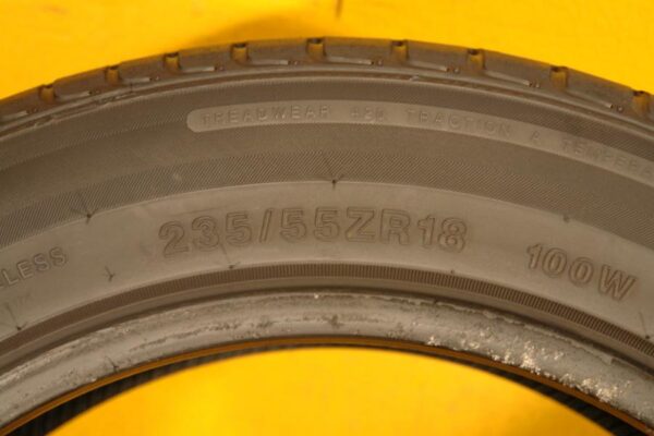 2 used tires 235/55/18 MAYRUN - Image 7