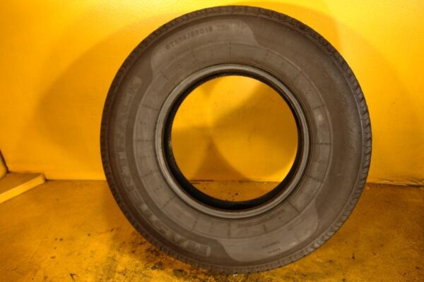 2 used tires ST 235/80/16 MASTERTRACK - Image 6