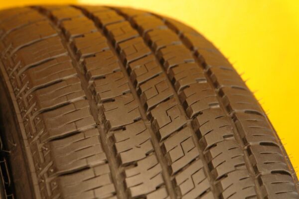 2 used tires 205/65/16 BRIDGESTONE - Image 5