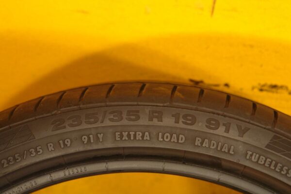 2 used tires 235/35/19 CONTINENTAL - Image 7