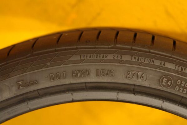 2 used tires 235/35/19 CONTINENTAL - Image 8