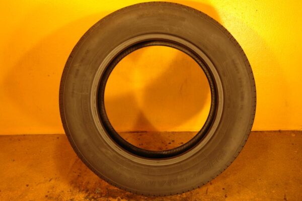 2 used tires 195/65/15 PERFORMANCE - Image 6