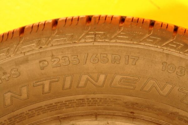 2 used tires 235/65/17 CONTINENTAL - Image 7