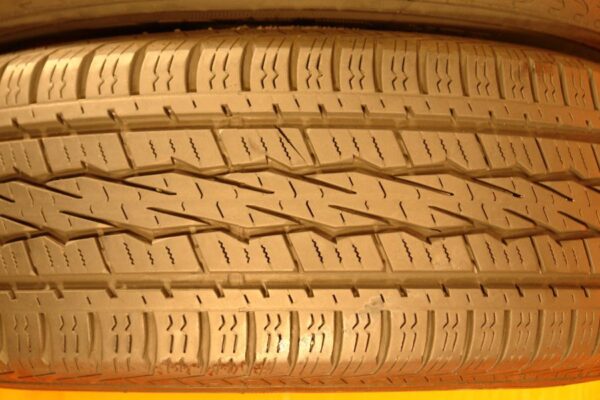 2 used tires 245/65/17 GENERAL - Image 4