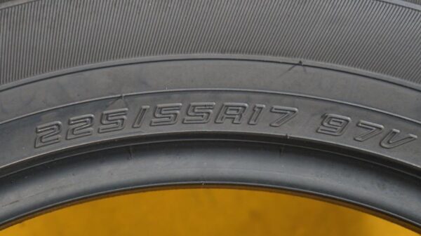 2 used tires 225/55/17 ASPEN - Image 7