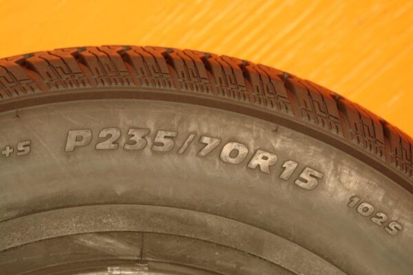 2 used tires 235/70/15 TACOMA - Image 7