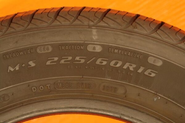 4 used tires 225/60/16 DOUGLAS - Image 7