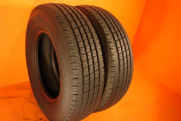 2 used tires LT 225/75/16 HANKOOK - Image 2