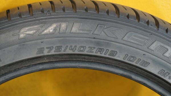 2 used tires 275/40/19 FALKEN - Image 7