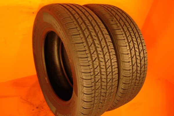 2 used tires 215/65/16 DOUGLAS - Image 2