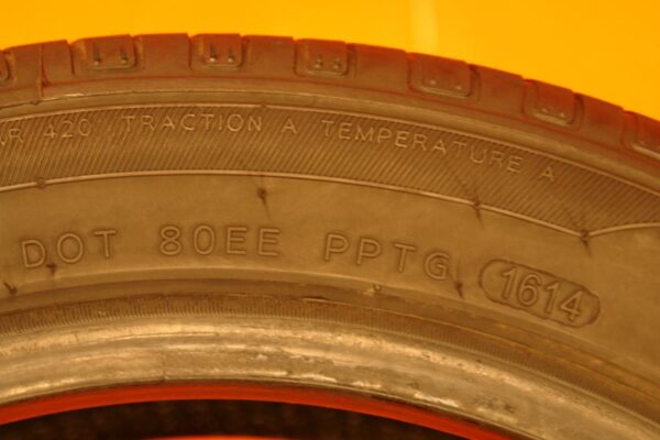 2 used tires 225/45/17 REGUL - Image 7